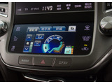 使いやすさや安全性を追求したステアリング周り!高級車ゆえにスイッチ類が多いのも特徴ですね!考え尽くされた配置ですぐに使いこなす事が出来ますのでご安心下さい!是非、体感してみて下さい!!