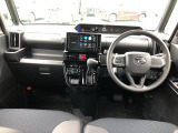 デモカーとは、当社店舗やグループ店で「試乗車」、もしくは車検等の「代車」として使用していた物件のことを言います。履歴が分かっているので安心してお乗りいただけますし、もちろん「禁煙車」です♪