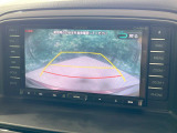 【バックカメラ】駐車時に後方がリアルタイム映像で確認できます。大型商業施設や立体駐車場での駐車時や、夜間のバック時に大活躍!運転スキルに関わらず、今や必須となった装備のひとつです!