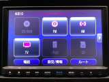 ナビゲーションはフルセグTV、インターナビ対応のGathers純正メモリーナビを搭載しています。Bluetoothオーディオ機能がありますので、スマートフォンなどの音楽も再生できます。