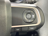 【アダプティブクルーズコントロール】高速道路での長距離走行が楽に!!自動で速度を保つクルーズコントロールが、衝突軽減システムと連携し、前方の車両を感知して車間を保つように速度調節してくれます!!