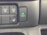 ECONモードの機能として、「燃費が良くなるアクセル制御」があります。アクセルペダルを余分に踏み込んでしまった場合でも、自動的に燃料の噴射量を抑え、エンジンの効率が良い領域で働かせるようにします。