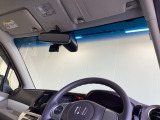 運転席周辺のスマートなレイアウトが、操作のしやすさを実現。快適なドライブをサポートします。