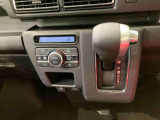 納車前にはプロのメカニックが、各部の点検を行います。ディーラーにしか出来ない品質、そしてサービスできっと満足していただけると思います!