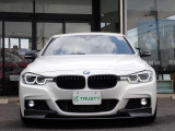 BMW在庫保有台数常時100台以上!ご来店の際はBMW本店(厚木市下荻野140-1)にご来店ください!弊社自慢の全天候型ショールーム!BMW在庫保有台数常時100台以上ございます!