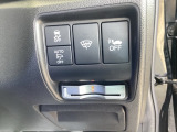 ETC車載器付。ETCが使用可能な道路通行料はキャッシュレスでスマートに走行できます。再セットアップして納車致します。
