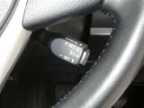 【レーダークルーズコントロール】(全車速追従機能付)付きです。車速に応じて追従支援してくれるので、ロングドライブも快適です。詳細は販売店スタッフまでおたずねください。