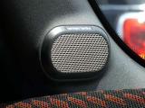 アメリカのオーディオブランドであるharman/kardon製スピーカーシステム搭載!