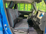運転席シート廻りは使用感も少なく、良好な状態となっています。丁寧に使われていたことがよくわかりますね。