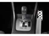 滑らかな変速フィールのCVT。変速ショックが無いので、乗り心地の良いミッションです