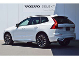 VOLVOの安全機能は前方だけではなく後方も監視しています