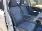 ◆◆◆ドライバーのかたと助手席のかたが座るシートです。実際お座りいただくのが、分かりやすいと思います。お気軽にご来店ください!
