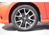 当店は全車『ロングラン保証』付!(1年間、距離無制限 HV車はHV保証付) 別途延長保証もご用意しております♪ ぜひ現車を確認にご来店ください