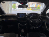 プジョー独自のi-Cockpit