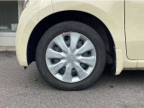純正ホイールキャップ+スチールホイール☆タイヤサイズは155/65R14です。