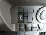 片側電動スライドドアのスイッチ付です。車内からもスイッチひとつで楽にドアの開閉が可能です。電動なので開閉時に力を使う必要がなく、半ドアになることもありません!
