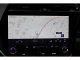 ドライバーが運転操作に集中できるコックピット思想、「タズナコンセプト」が取り入れられたインテリアとなっています