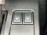 運転席側、助手席側シートヒーターで座席ポカポカ!