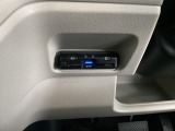 ETC車載器付。ETCが使用可能な道路通行料はキャッシュレスでスマートに走行できます。