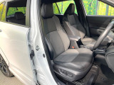 運転席シート廻りは使用感も少なく、良好な状態となっています。前オーナー様が丁寧に使っていたことがよくわかりますね。