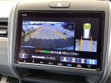 便利な3ビュー切り替え、ガイド線表示付きのバックカメラです!後退時、後方の視界をサポートします!