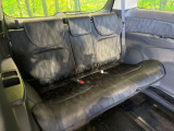 床下収納式のサードシートです。座席部分をコンパクトに収納でき、広大な荷室スペースとしてお使いいただけます!乗車人数や荷物の量など利用シーンに合わせて3列目を有効活用でき、とっても便利♪