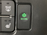 ★ECONスイッチ★ エコドライブを加速しよう!スイッチをONにすると、運転の仕方によるロスを抑え込み燃費をよくするようクルマが頑張ります(*^ー^*)燃費向上にチャレンジ♪