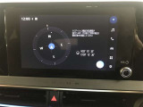 ディスプレイオーディオを装備。スマホとクルマをつなぐことで、これまでのナビに加えて、いろんなサービスが楽しめます。