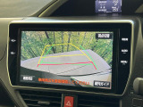 【バックカメラ】駐車時に後方がリアルタイム映像で確認できます。大型商業施設や立体駐車場での駐車時や、夜間のバック時に大活躍!運転スキルに関わらず、今や必須となった装備のひとつです!