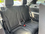 メルセデス・ベンツの定める厳しい基準をクリアしたお車のみをご案内させて頂きます。納車前整備はメーカー規定に基づき最大100項目にも及ぶ点検を熟練のメカニックによって行いご納車させて頂きます。