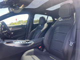 中古車だけではなく、新車も多岐にわたり、正規輸入車販売を行っております。全国選りすぐりの仕入ネットワークの中からあなたにピッタリのお車を探します!