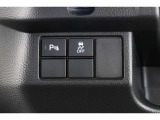 【横滑り防止装置】ドライバーの安全運転をアシストしてくれる装備が充実しています☆ドライバーの不安を安心へと変えてくれますね。