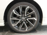 R5年式夏タイヤ225/40R18ダンロップ製です。
