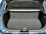 荷室は広くたくさんの日用品のお買い物をお載せできてレイアウト次第で用途が盛りだくさんです。