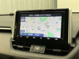 純正ナビを装備。タッチパネル式で使いやすく、お出かけもラクラクです。