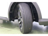 タイヤサイズ 195/60R17。