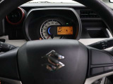 運転席廻りです。