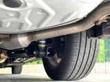 お車を安心してお乗りいただく為には、足回りの定期点検が欠かせません。サービスサポート(有償保証)では無料点検もご提供しており、安心のカーライフをお過ごしいただけるサポート体制が整っています。