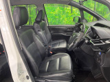運転席シート廻りは使用感も少なく、良好な状態となっています。丁寧に使われていたことがよくわかりますね。