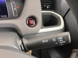 スマートキーシステム搭載ですので、ハンドル横のスイッチを押せば、エンジンスタート!