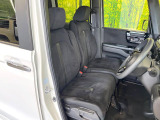 運転席シート廻りは使用感も少なく、良好な状態となっています。前オーナー様が丁寧に使っていたことがよくわかりますね。