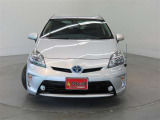 LEDヘッドライトです。デザイン性がよくとても明るいので、夜間の走行や悪天候でも安心です。しかも長寿命!