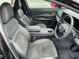 スポーティーでかっこいい運転席♪視界が高く周りを見渡せます!