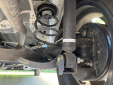 お車を安心してお乗りいただく為には、足回りの定期点検が欠かせません。サービスサポート(有償保証)では無料点検もご提供しており、安心のカーライフをお過ごしいただけるサポート体制が整っています。