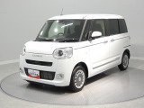 【凍結路も心強い4WD】足元の悪い日も落ち着いて運転できます。パノラマモニター付きで周囲を確認しやすく、試乗車として大切に扱われていたため状態も良いお車です。
