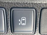 【パワースライドドア】スマートキーや運転席のスイッチでスライドドアの開閉が可能♪電動だから力を入れてドアを開ける必要が無く、小さいお子様でも、重い荷物を持っている時もラクに開け閉めできます♪