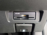今では必需品のETCもパネルデザインにフィットするビルトインタイプなので、見た目もスッキリとしています