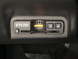 ETC2.0がついています。高速道路の料金所の通過も楽々です。 カードの取り出しもしやすい場所についています。