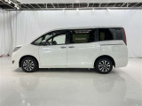 色は人気のホワイトパールクリスタルシャインです。