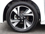 【タイヤ】 【純正15インチアルミホイール】《165/55R15》専用のアルミなのでお車のイメージぴったりですね!